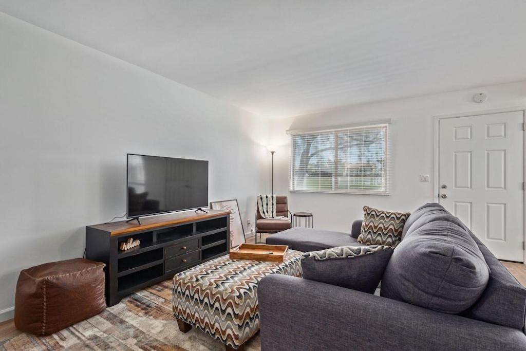New Remodeled Home On Golf Course メサ エクステリア 写真