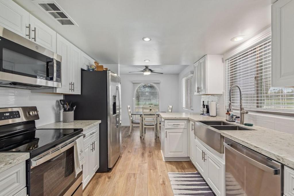 New Remodeled Home On Golf Course メサ エクステリア 写真